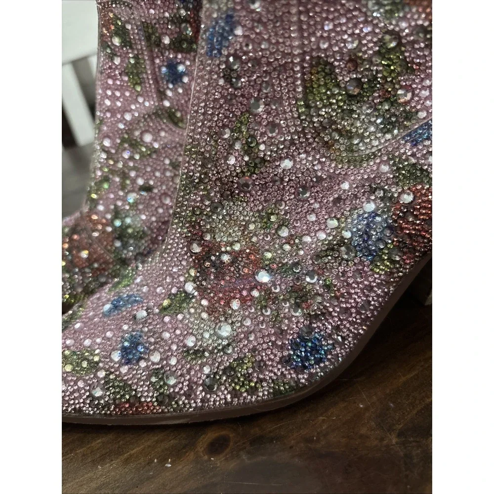 Betsey Johnson gorgeous boots